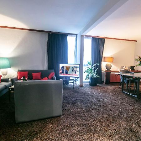 Douala Rabingha Hotel Bagian luar foto