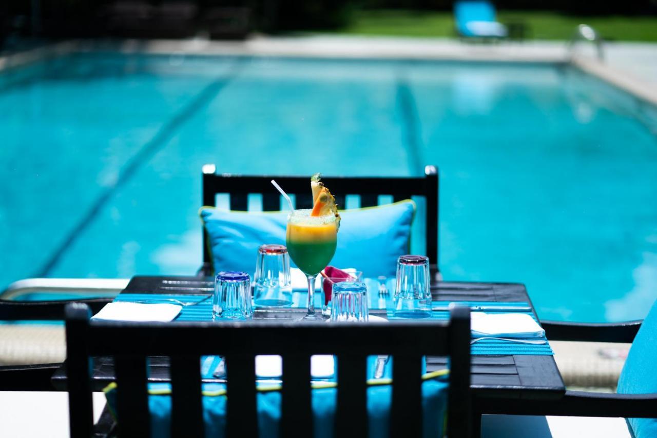Douala Rabingha Hotel Bagian luar foto